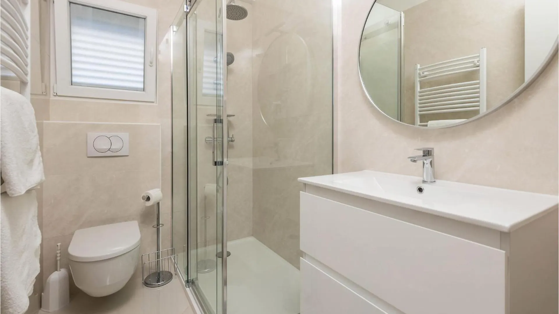 1 Bedroom Stunning Apartment In Kampor