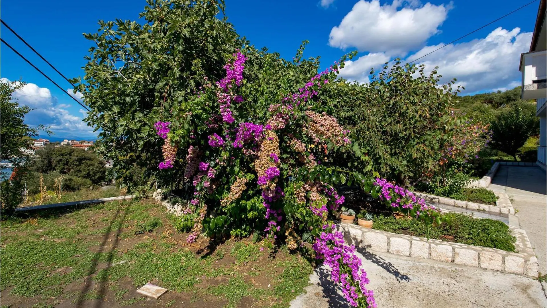 1 Bedroom Stunning Apartment In Kampor